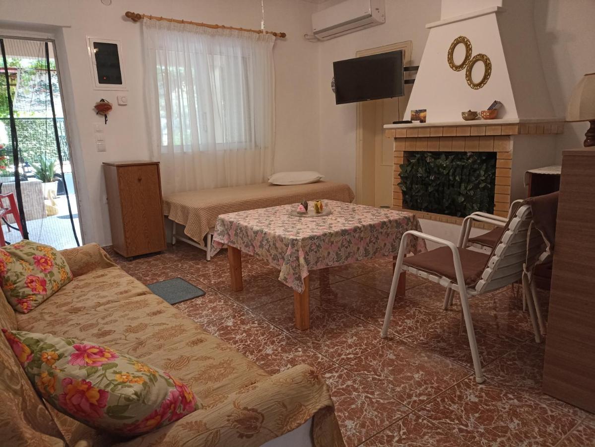 Lena'S Sweet Home Артемида Екстериор снимка